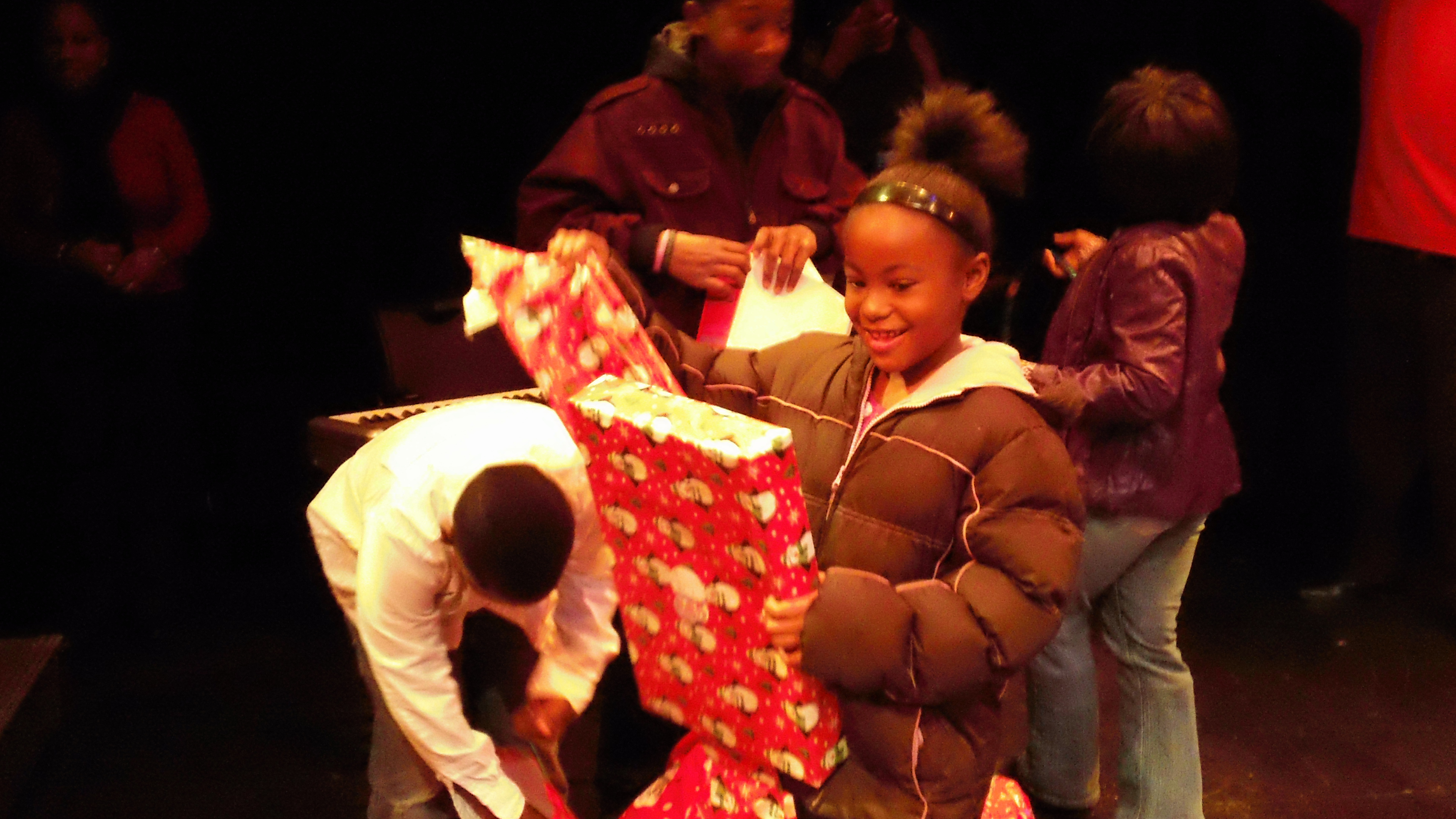 Y Gives Three Families a Christmas